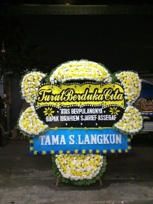 Papan Bunga Duka di Japara